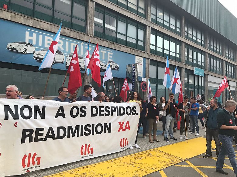 17-07-06 ProtestaDespidosTeleperformanceCorunha04.jpeg